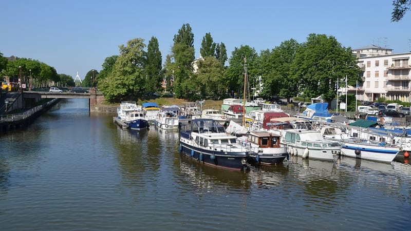 Mulhouse — Port de Mulhouse sur le canal du Rhône au Rhin DSC 0154