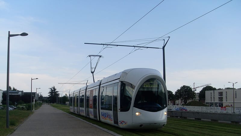 Bron — Alstom Citadis 302 - Tramway de Lyon - Ligne T2 - Parilly-Université-Hippodrome