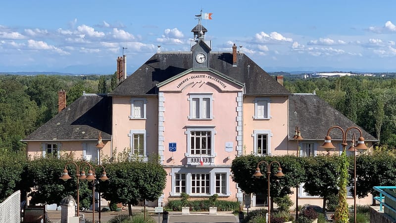 Rillieux-la-Pape — Mairie Neyron 6