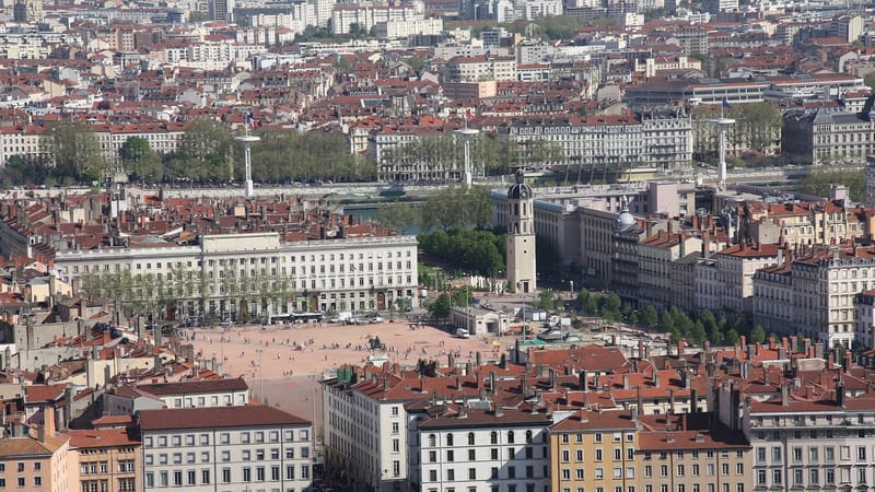 Lyon 2e Arrondissement — Place Bellecour avril 2011 depuis l'esplanade de Fourvière