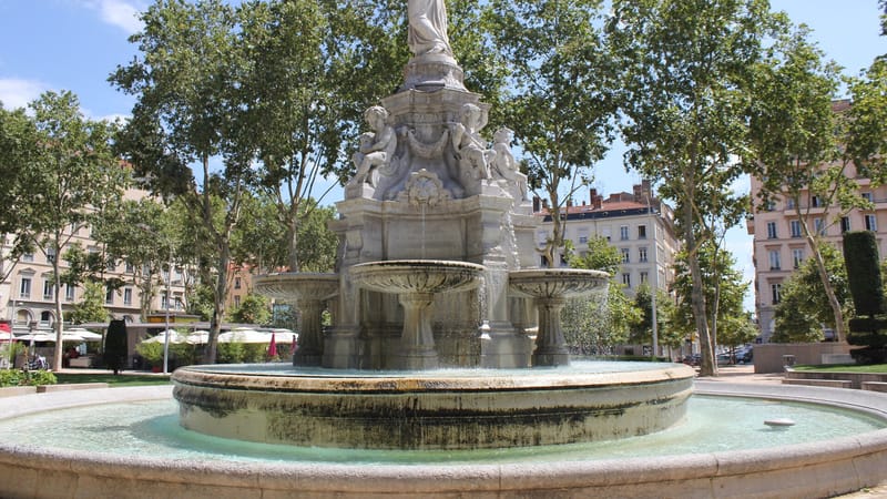 Lyon 6e Arrondissement — Fontaine, place du Maréchal-Lyautey (Lyon)(162239465)