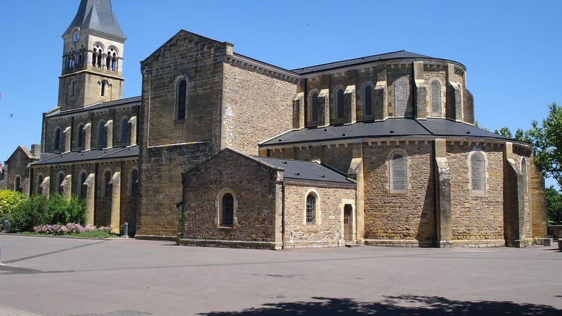 Gueugnon — Gueugnon (Saône-et-Loire, Fr) l'église