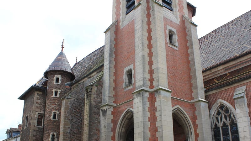 Louhans-Châteaurenaud — Louhans - Église Saint-Pierre 11
