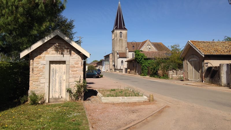 Mâcon — Église Vésines