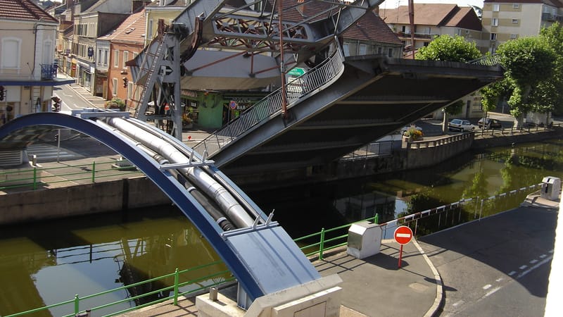 Montceau-les-Mines — MontceauPontLevant