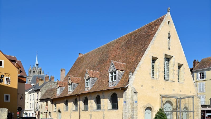 La Ferté-Bernard — La Ferte-Bernard - Halles 01