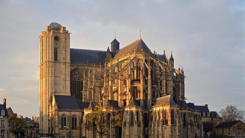 Le Mans — Le Mans - Cathedrale St Julien ext autumn