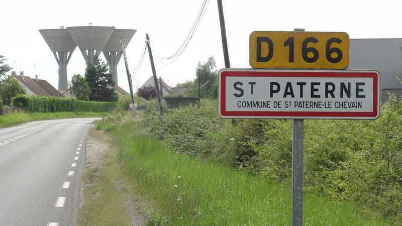 Saint-Paterne - Le Chevain — Saint-Paterne (Sarthe) entrée