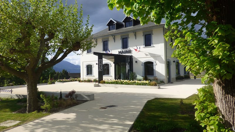 Méry — Drumettaz-Clarafond - Mairie - 2017