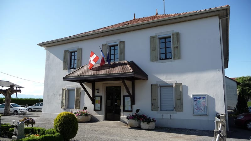 Cranves-Sales — Cranves-Sales - Mairie