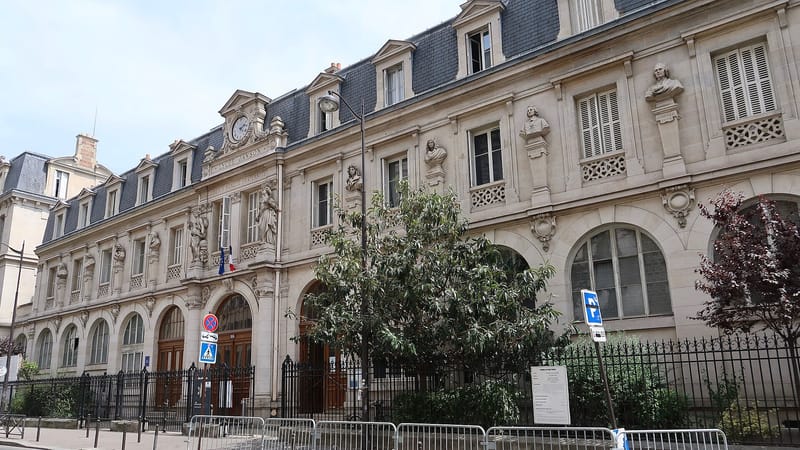 Paris 16e Arrondissement — Lycée Janson-de-Sailly, 106 rue de la Pompe, Paris 16e 1