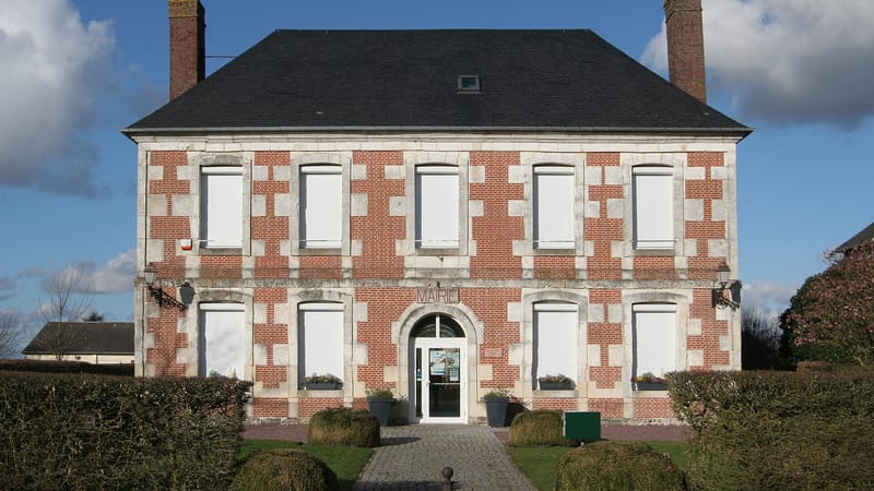 Lillebonne — Saint-Jean-de-Folleville - mairie
