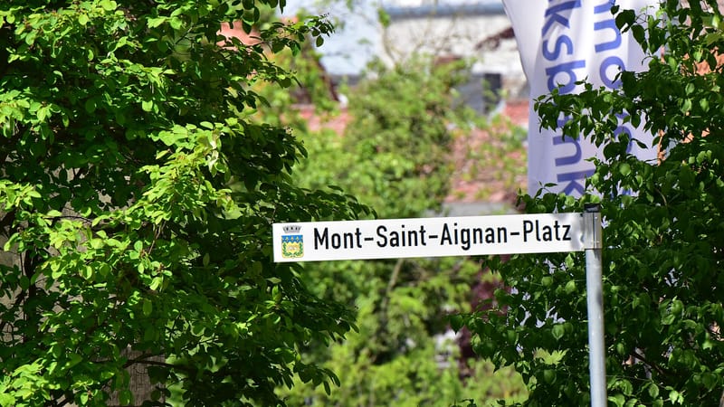 Mont-Saint-Aignan — 2023-05-14 Twin town of Barsinghausen 01