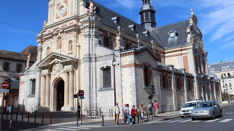 Fontainebleau — Église St Louis Fontainebleau 14