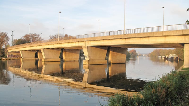 Torcy — Bridge between Vaires and Torcy