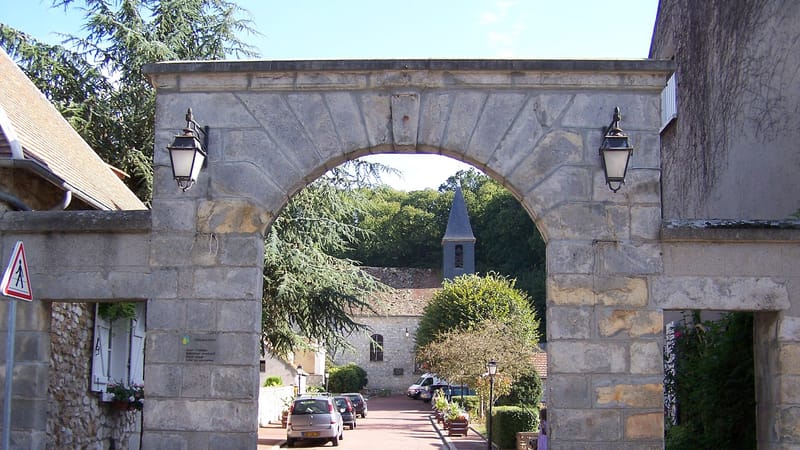Villiers-Saint-Frédéric — Villiers-Saint-Frédéric Cour de la Ferme2