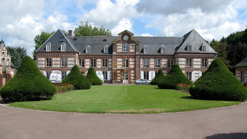 Friville-Escarbotin — Friville-Escarbotin (ancien château) 8086