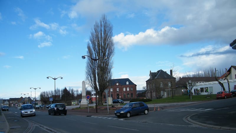Yzengremer — Woincourt, Somme, Fr, place