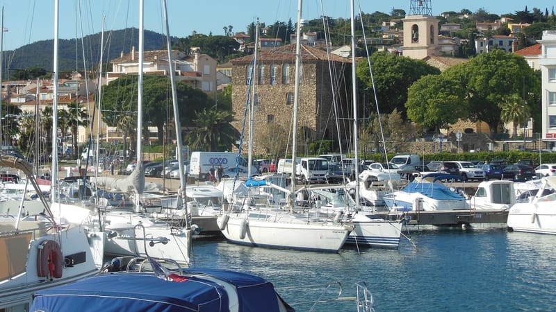 Sainte-Maxime — Sainte-Maxime port tour carré église