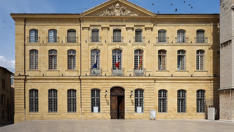 Saint-Maximin-la-Sainte-Baume — Saint Maximin hotel de ville
