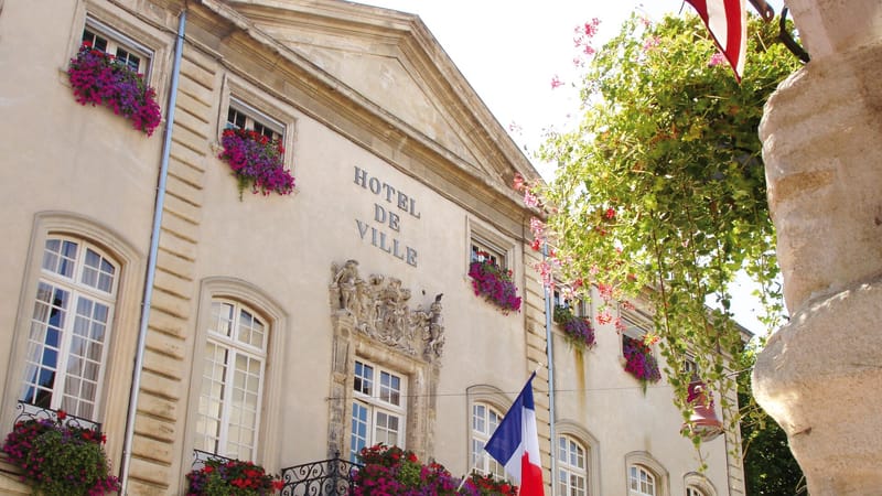 Carpentras — Hôtel de Ville de Carpentras