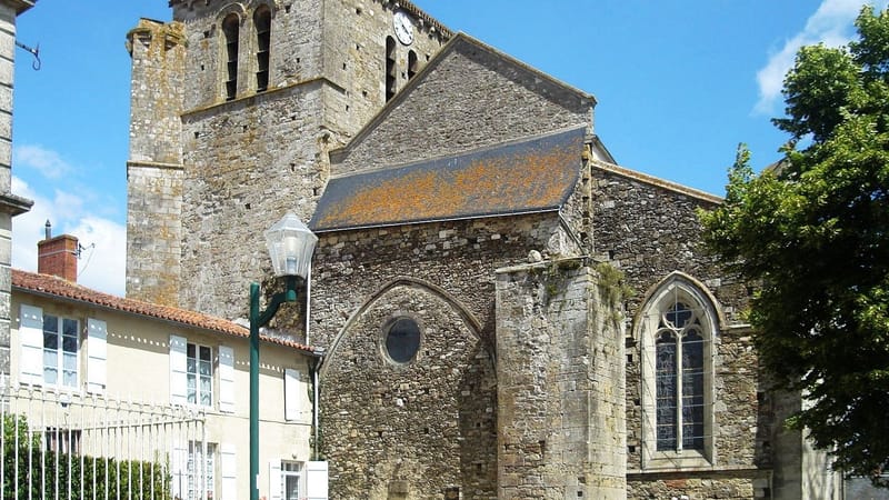 Mouilleron-Saint-Germain — Église Saint-Hilaire de Mouilleron-en-Pareds