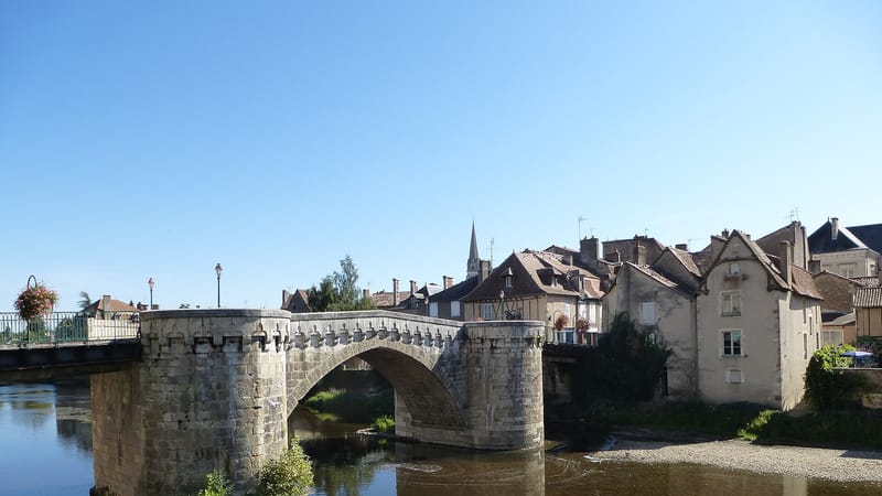 Montmorillon — Montmorillon pont