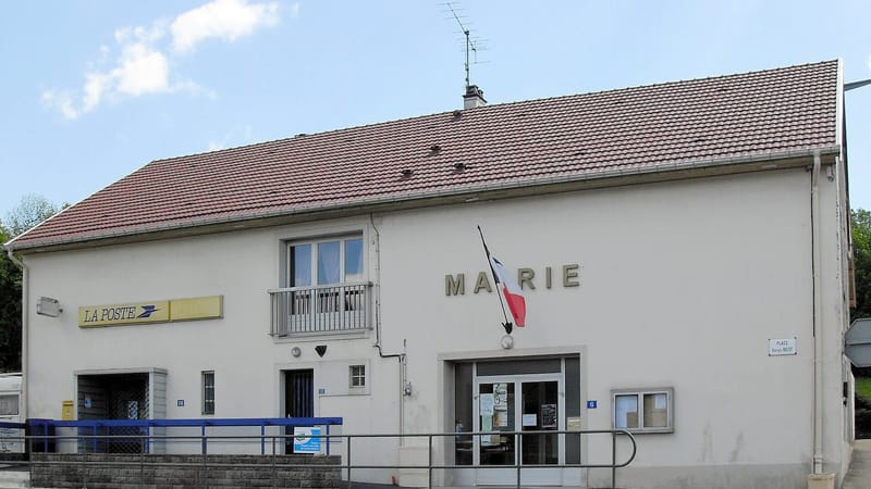 Épinal — Dinozé, Mairie et Poste