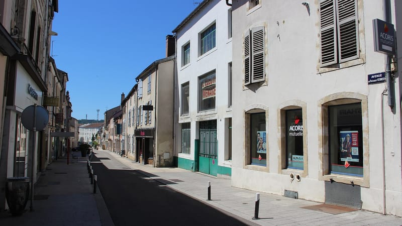 Neufchâteau — Avenue du Président Kennedy