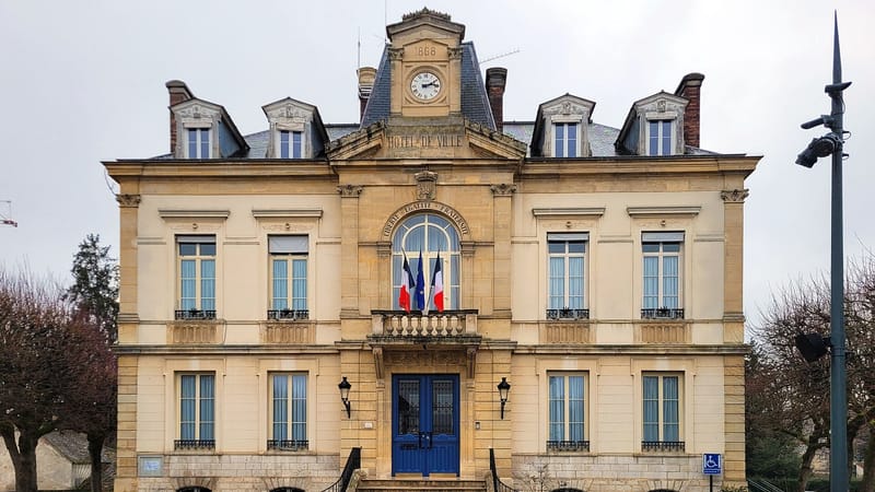 Arpajon — Hôtel de ville d’Arpajon, février 2024