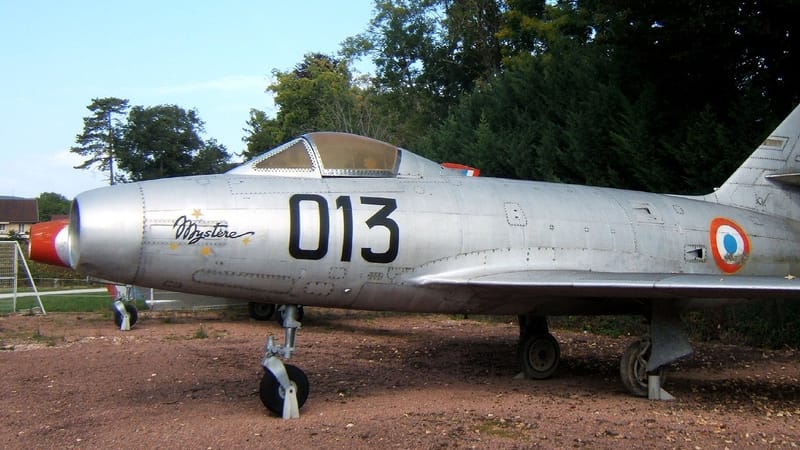 Brétigny-sur-Orge — Dassault Mystere II