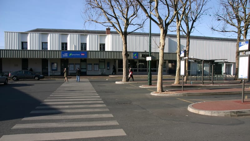 Corbeil-Essonnes — Gare Corbeil-Essonnes IMG 1362