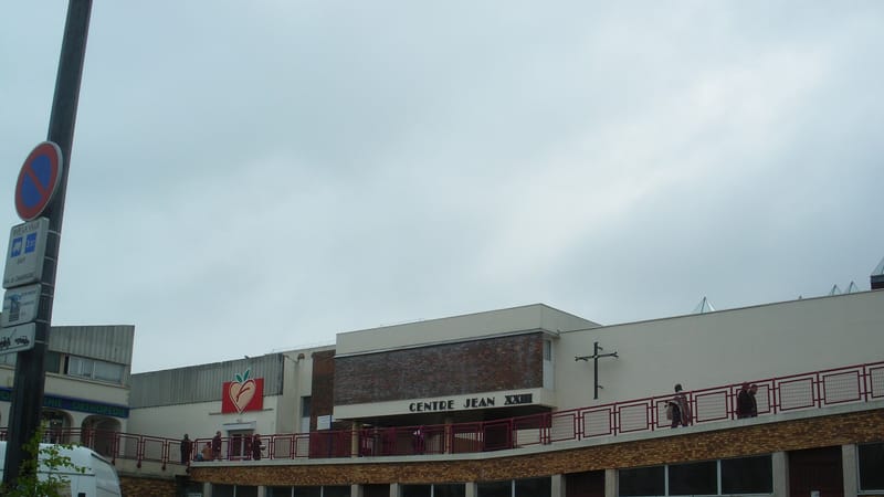 Les Ulis — Centre Jean XXIII