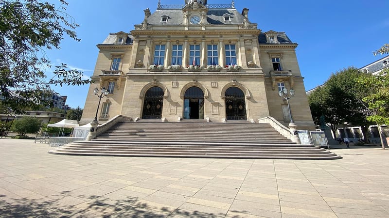 Asnières-sur-Seine — Mairie Asnières