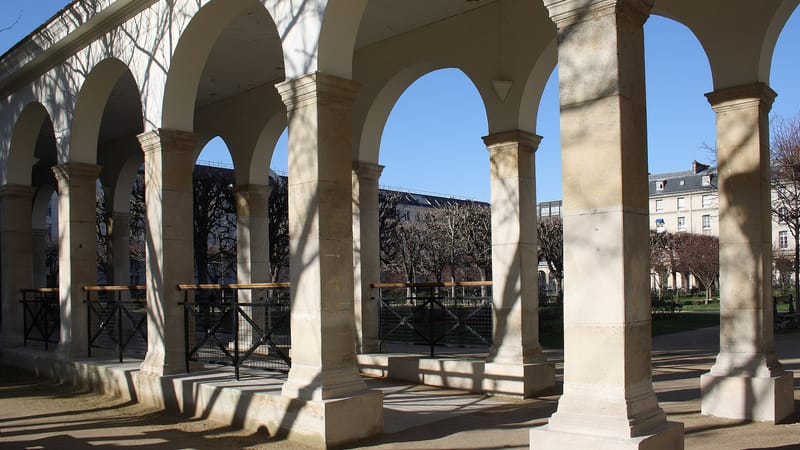 Issy-les-Moulineaux — Issy-les-Moulineaux Hôpital Corentin Celton 17