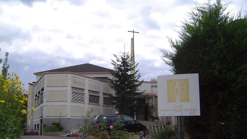 Sèvres — Sèvres - église Notre-Dame des Bruyères (1)