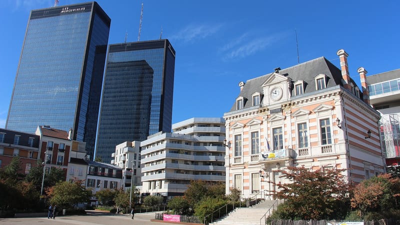 Bagnolet — Tours Mercuriales et ancien hôtel de ville de Bagnolet (20251007) 1