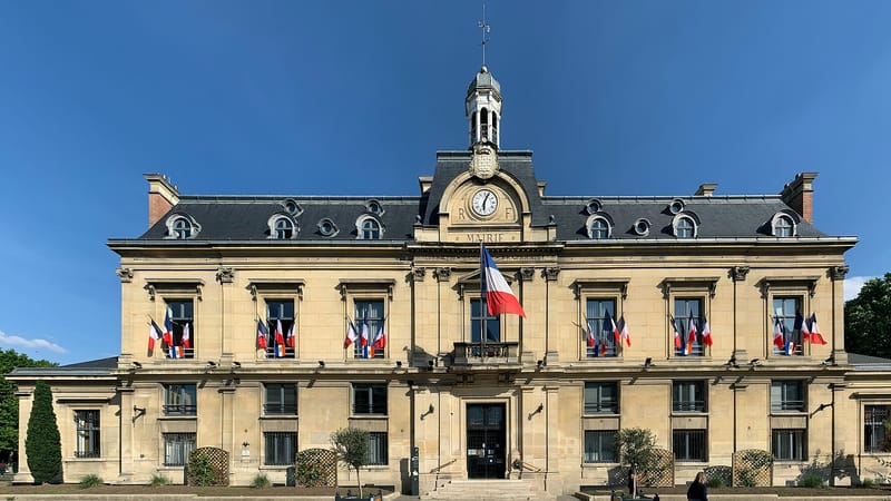Saint-Ouen-sur-Seine — Hôtel ville St Ouen Seine 2