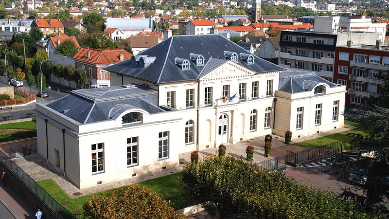 Villemomble — Château seigneurial de Villemomble en 2012, après rénovation