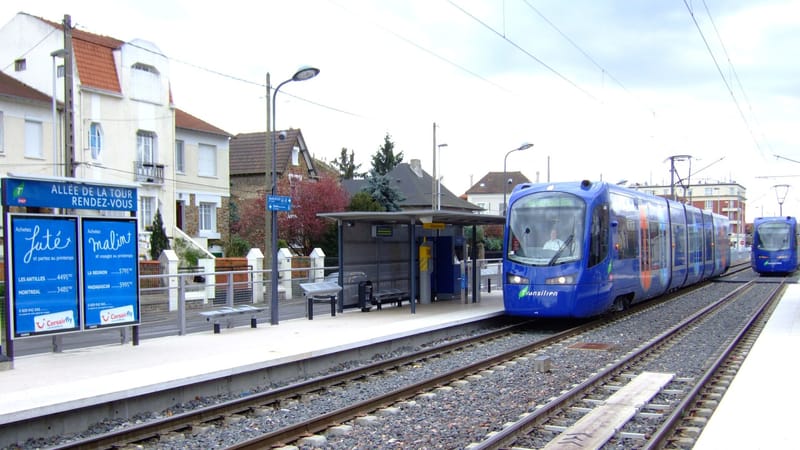 Villemomble — Allée de la Tour station Villemomble fr 01