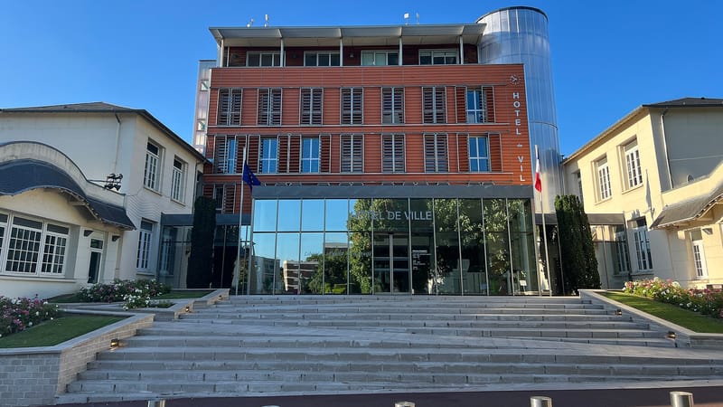 L'Haÿ-les-Roses — Hôtel Ville - L'Haÿ-les-Roses (FR94) - 2022-05-20 - 1