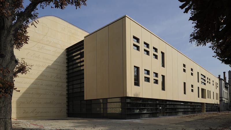 Maisons-Alfort — Centre Hospitalier Universitaire Vétérinaire d'Alfort