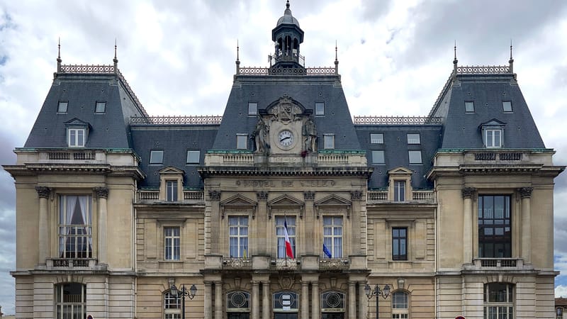 Saint-Maur-des-Fossés — Hôtel ville St Maur Fossés 11