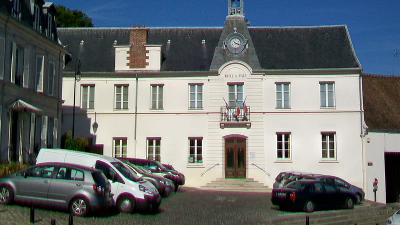 Écouen — Écouen (95), mairie, place de la Mairie