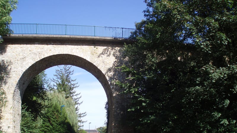 Vauréal — P7250093 Pont Chemin de fer Pontoise-Poissy à Vauréal