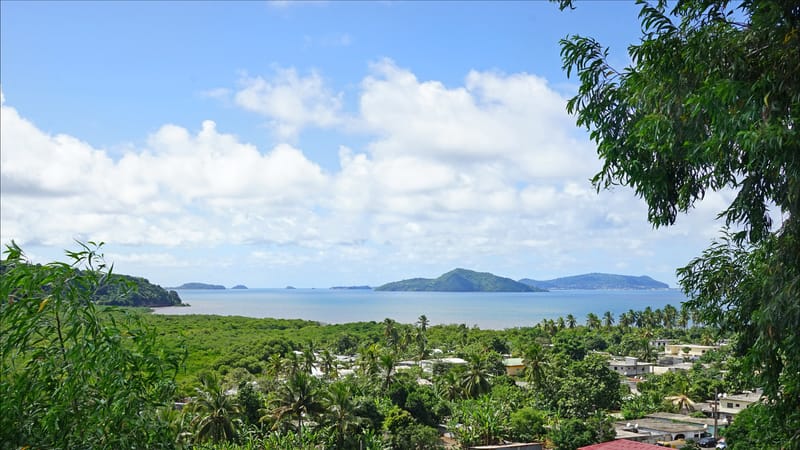 Dembeni — Le lagon à Dembéni (Mayotte) (34073252283)